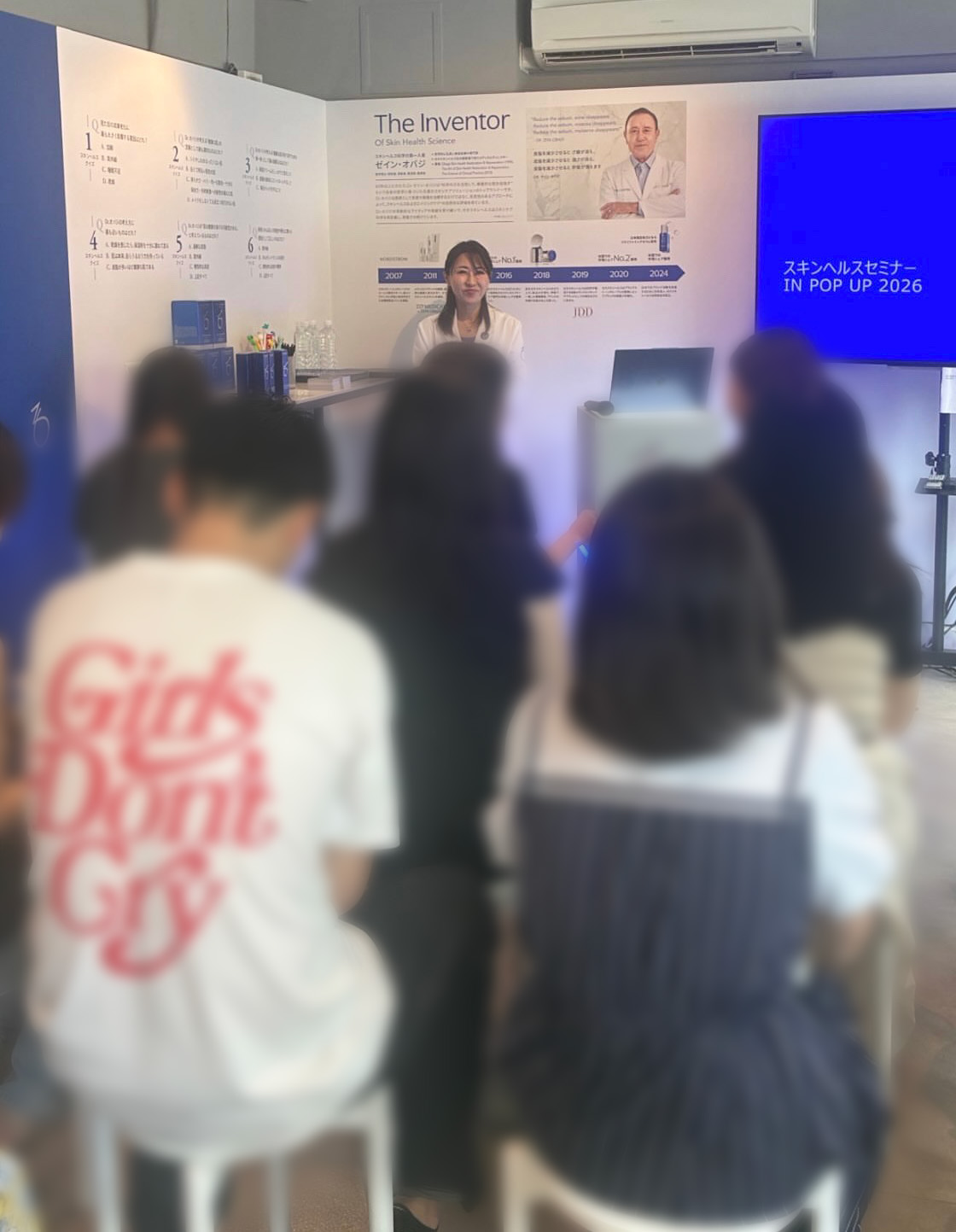 スキンヘルスセミナー at ZO SKIN HEALTH POP UP ZeroBase表参道　セミナー中の様子